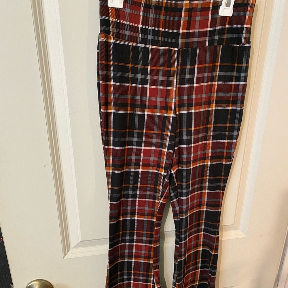 Plaid yoga flared pants